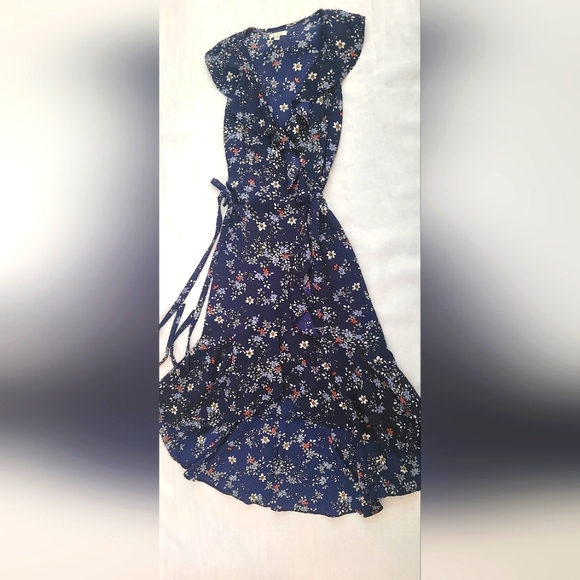 NWOT! Max Studio Floral Women's Navy Ruffled Wrap Dress Size XS - Picture 5 of 7